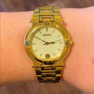 Vintage Gucci gold watch